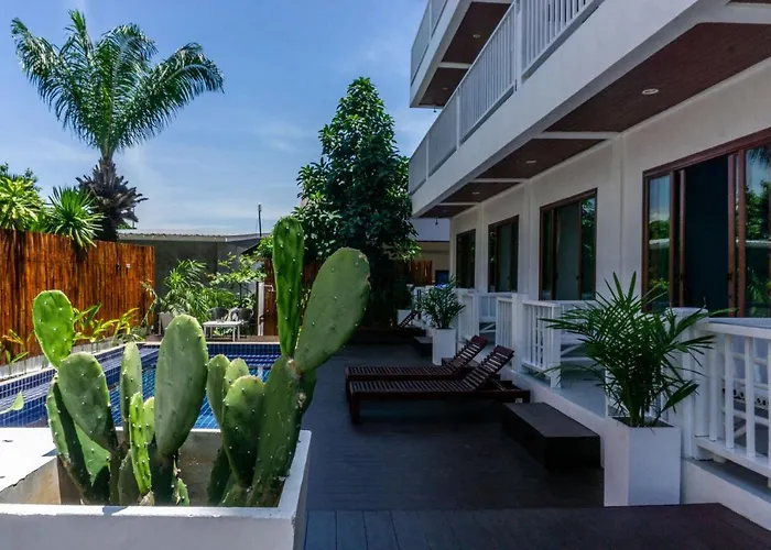 Isla Tortuga Diving &Hostel